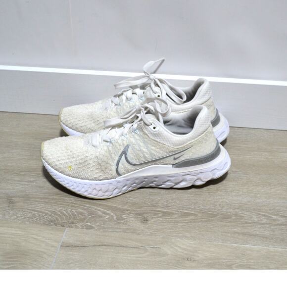 Nike React Infinity Flyknit 3 Run White & Silver Woman's Size 8 - Picture 3 of 11